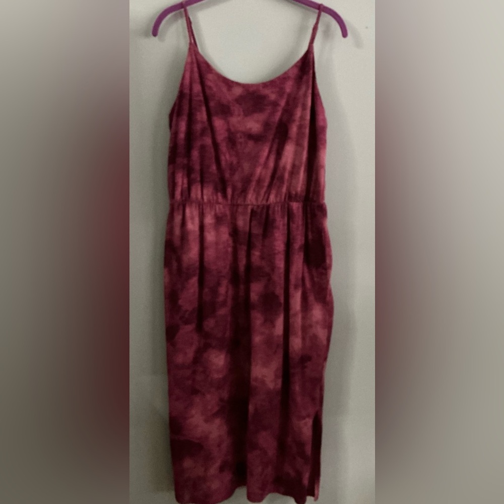 Old Navy Maroon Tie-Dye Maxi Dress Large